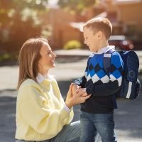 mother-kid-first-school